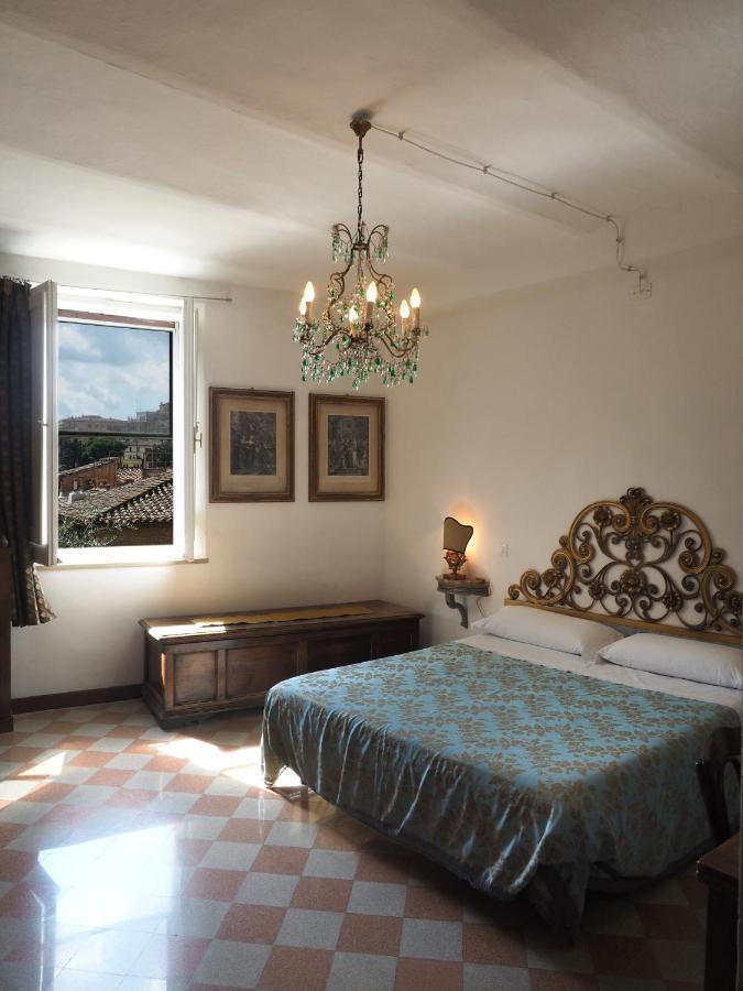 Azzi B&B Comfortably, In The Quietness Of The Perugia Historical Centre Exterior photo